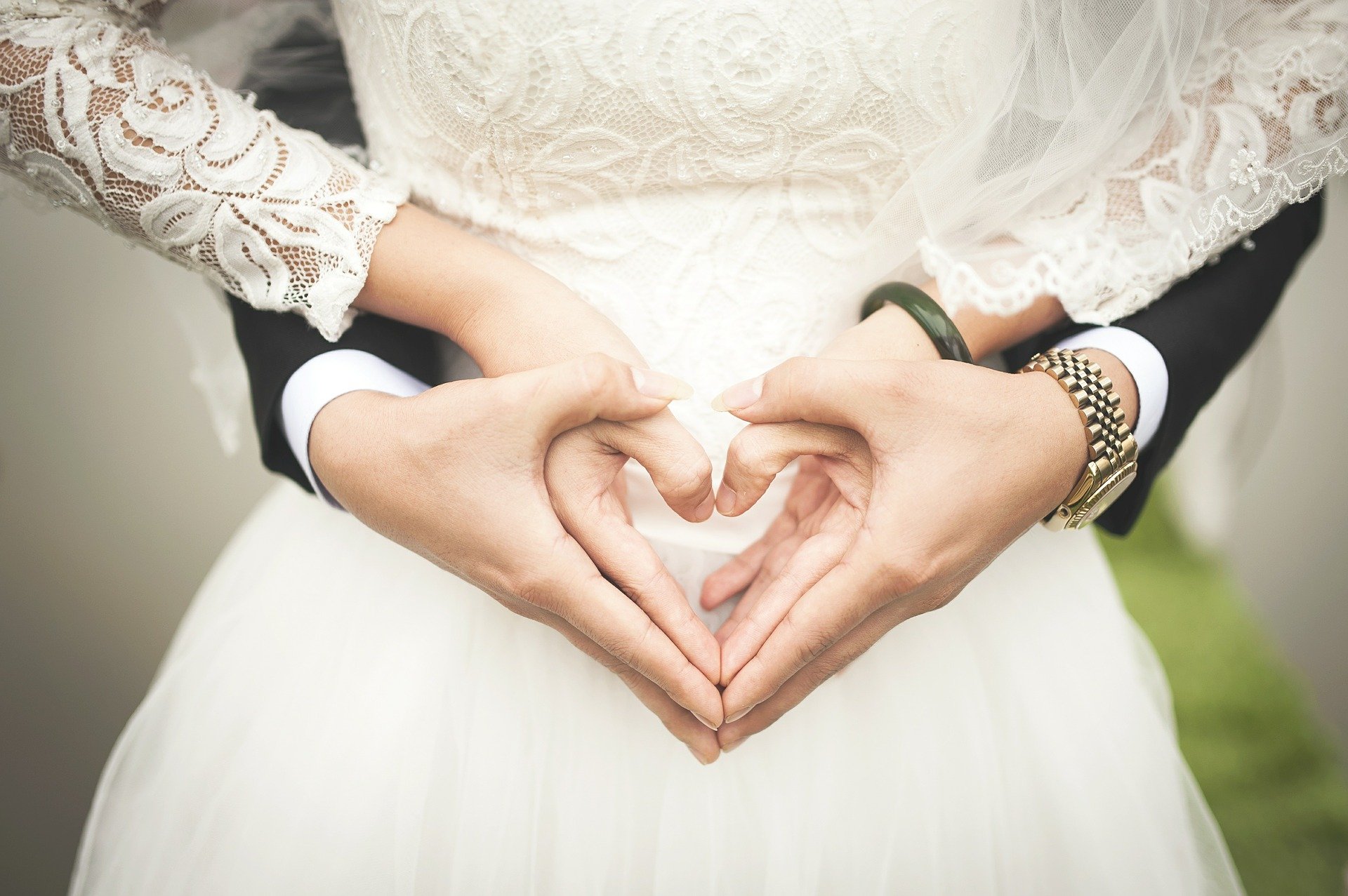 Planning a Physically Distanced, but Socially Intimate Wedding